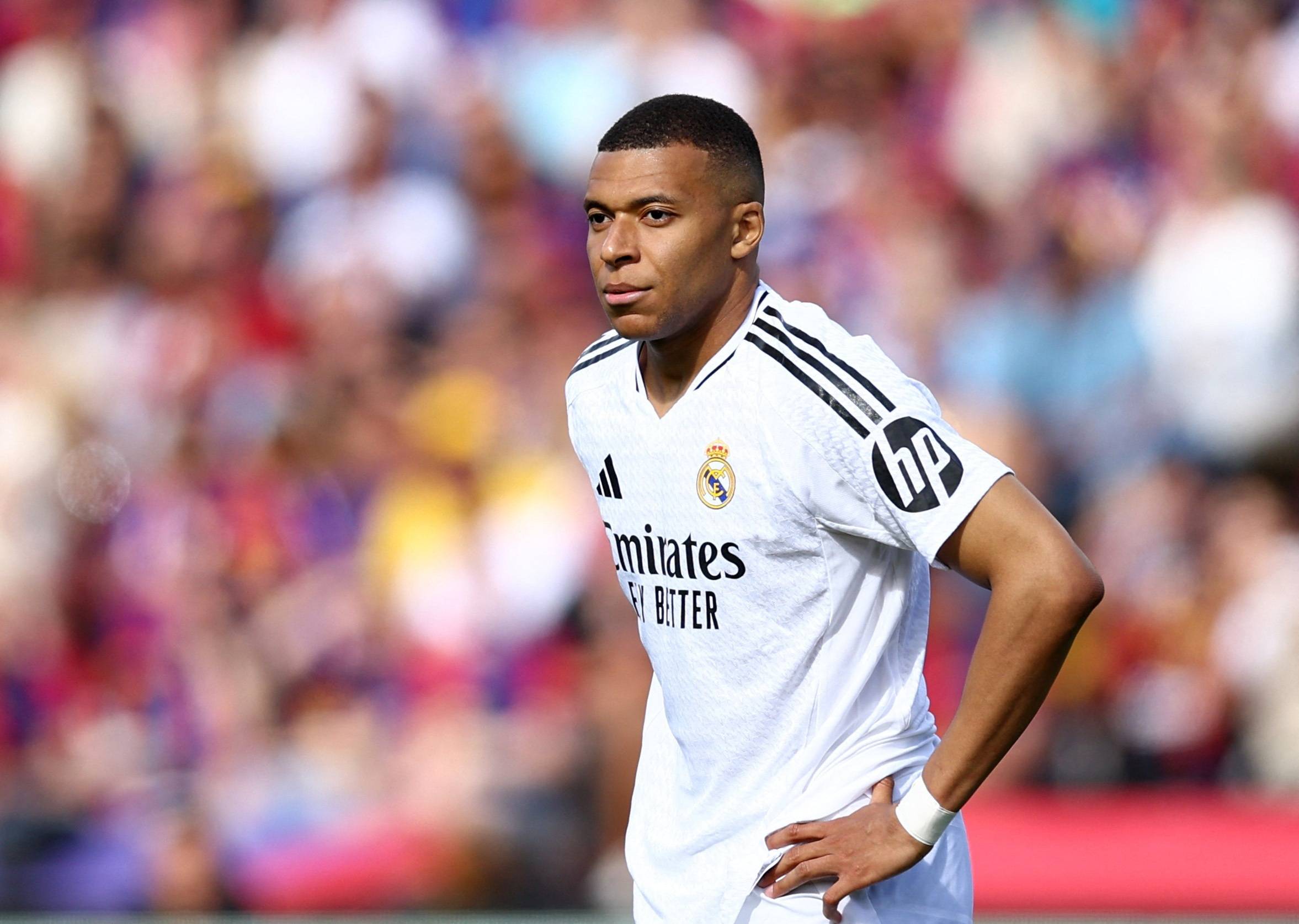 姆巴佩连续七场比赛得分超过出色发挥，TES不断突破！